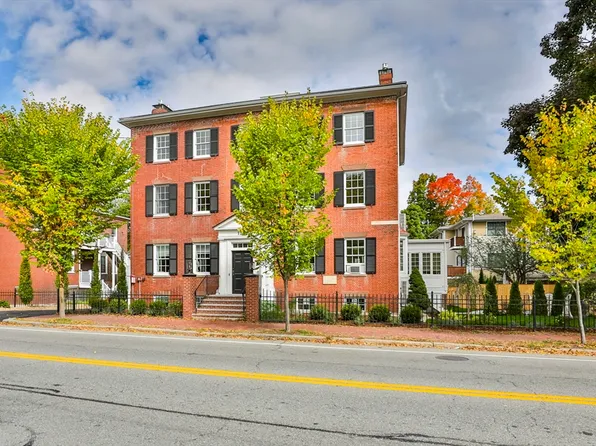 124 High St Suite 1, Newburyport, MA 01950