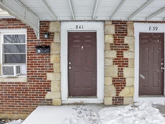 2nd image of 839-841 S Ogden Ave