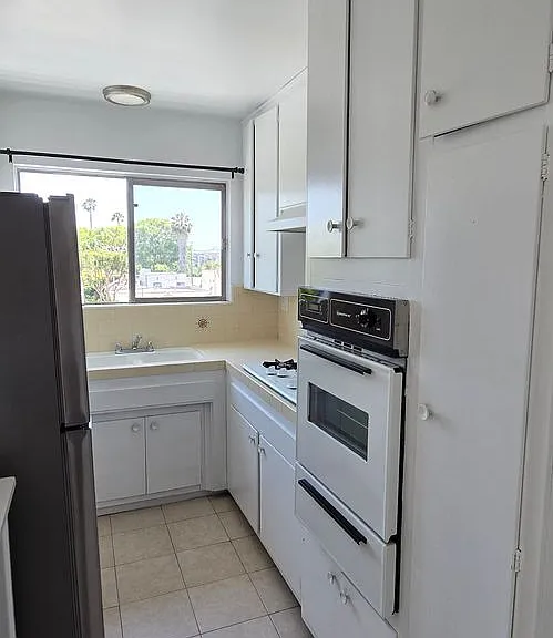 1308 N Poinsettia Pl #8 — Photo 5