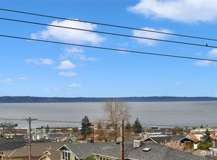 205 9th Ave S, Edmonds, WA 98020