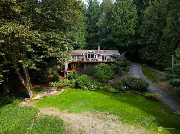 25326 SE Mirrormont Boulevard, Issaquah, WA 98027