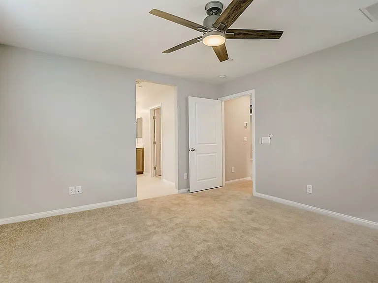 10643 Enridge Ave — Photo 29