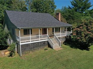 444 Old Rail Rd, Mount Airy, NC 27030