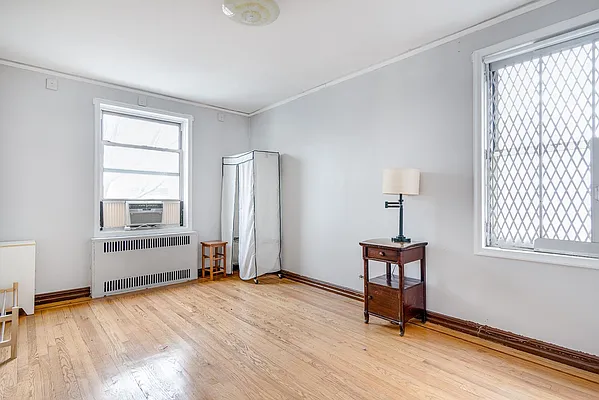 Rented by Century 21 Metropolitan | media 13