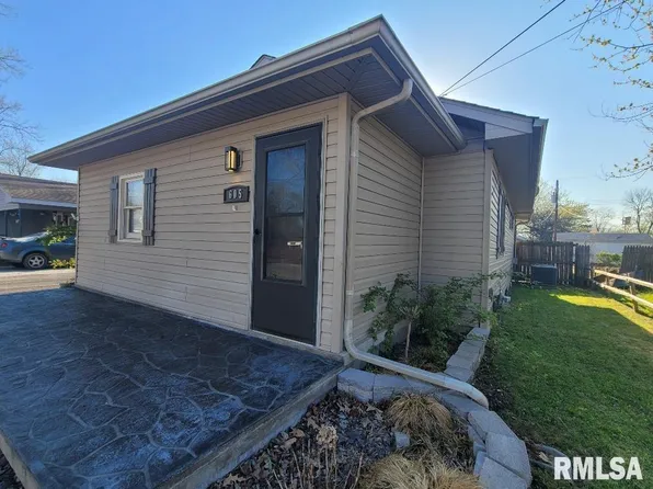 605 N Washington Blvd, West Frankfort, IL 62896