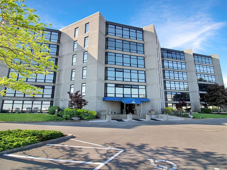 1st image of 711 W Lakeshore Dr #104