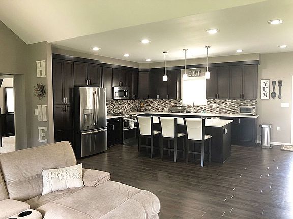 2nd image of 6707 Willem Dr