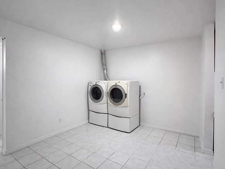 8200 Broadway St #309N — Photo 10