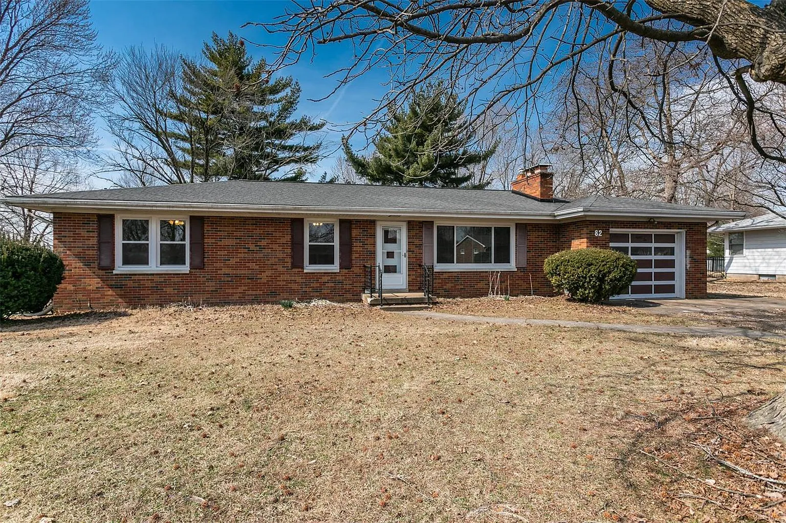 82 Lucinda Dr photo 1