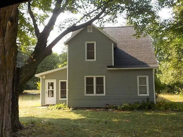 116 E Lake St, Mancelona, MI 49659