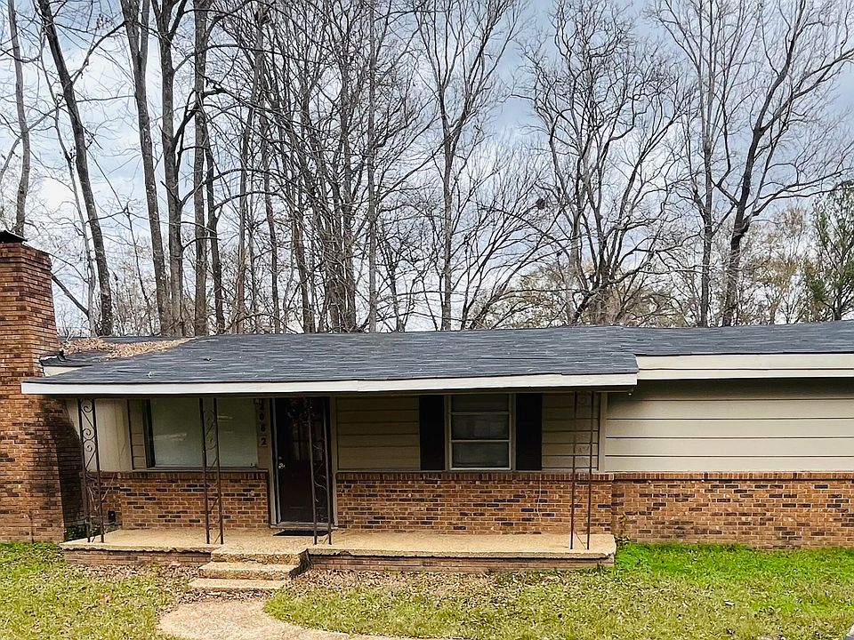 1st image of 2062 Alyce Dr