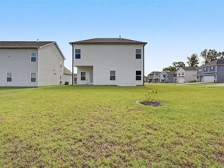 514 Denton Dr — Photo 39
