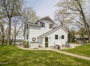 5800 W Duck Lake Rd, Whitehall, MI 49461