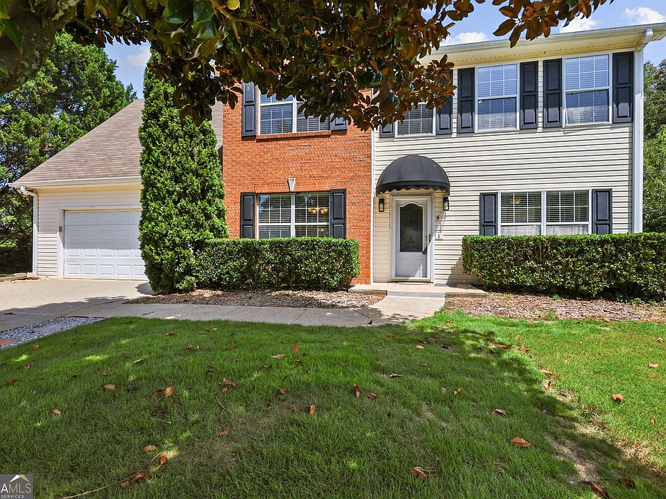 1st image of 720 Baskins Cir