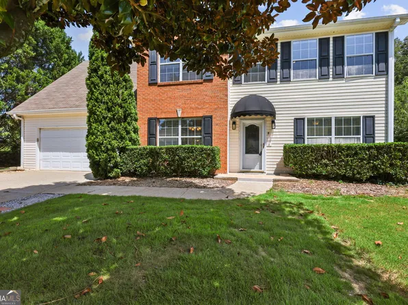 720 Baskins Cir, Winder, GA 30680