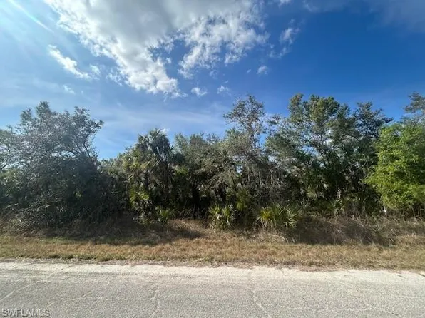 1 KAMAIN RD, NORTH PORT, FL 34288