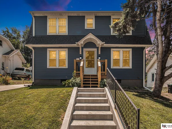 4917 William St, Omaha, NE 68106