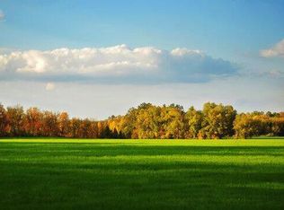 3220 N Hideaway Dr SE, Caledonia, MI 49316