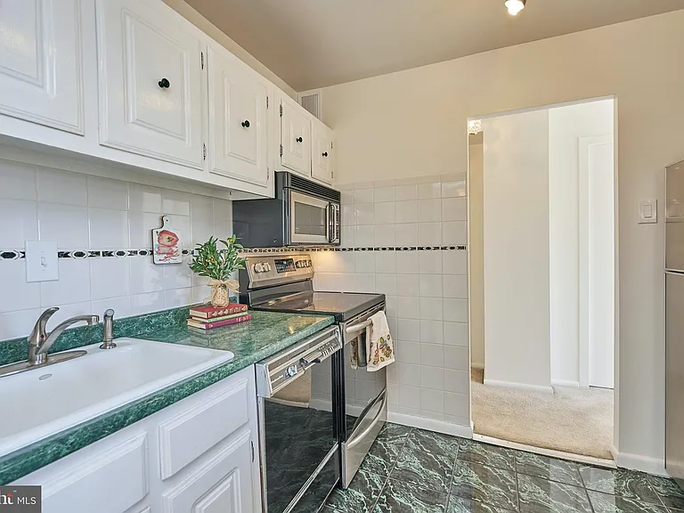 5340 Holmes Run Pkwy #601 — Photo 12