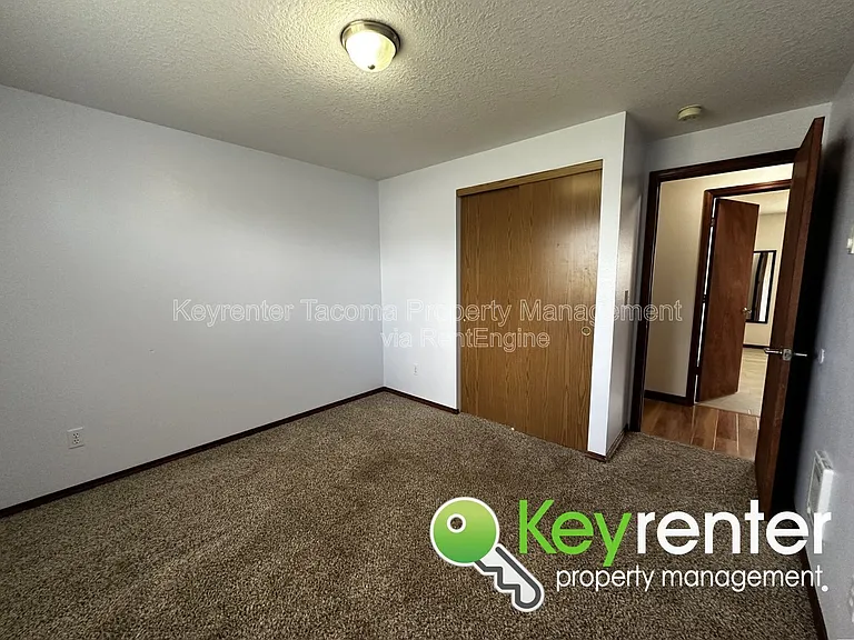 14415 SE 9th St — Photo 14