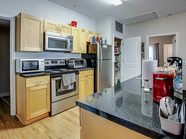 605 Pope St #1 — Photo 10
