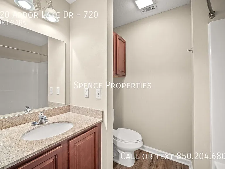 720 Arbor Lake Dr #720 — Photo 26