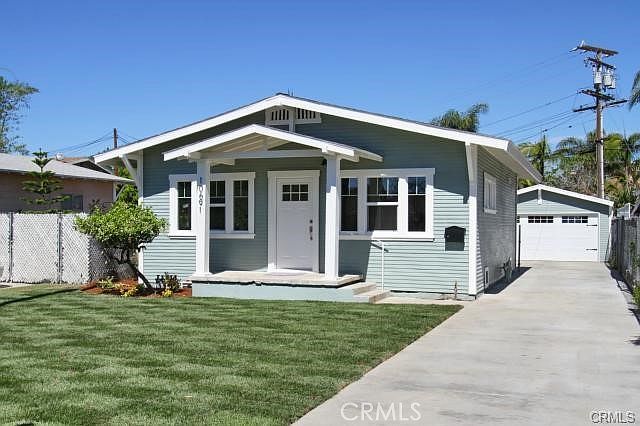1st image of 10691 McKeen St