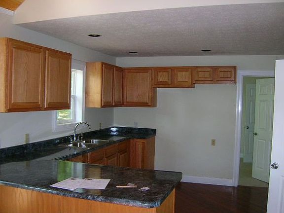 4th image of 10657 Honeycreek Rd