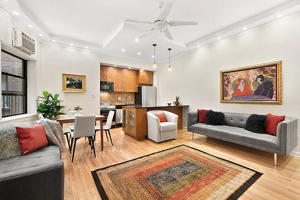 Sold by Compass | media 1