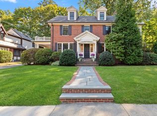41 Fellsmere Rd, Newton, MA 02459
