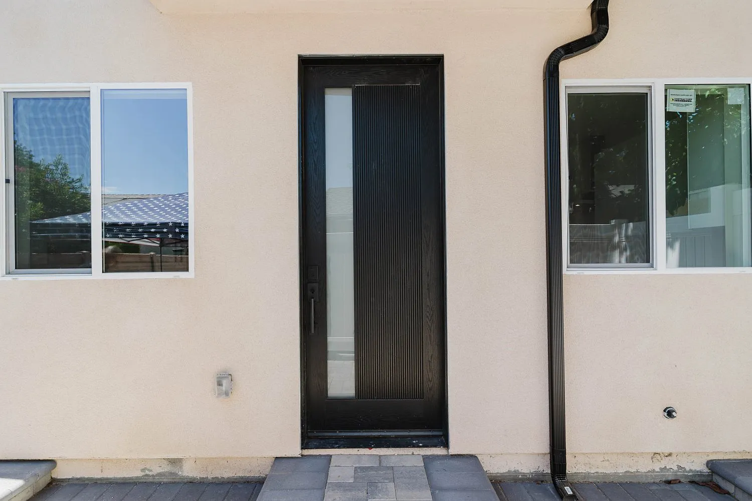 2 bed, 1200 sqft, $3,600 — Photo 1