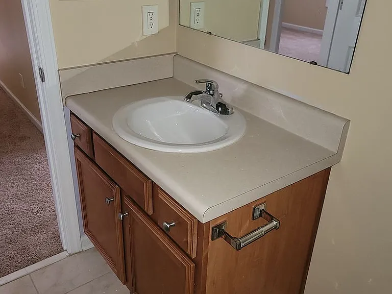 5625 Thackeray Dr — Photo 10