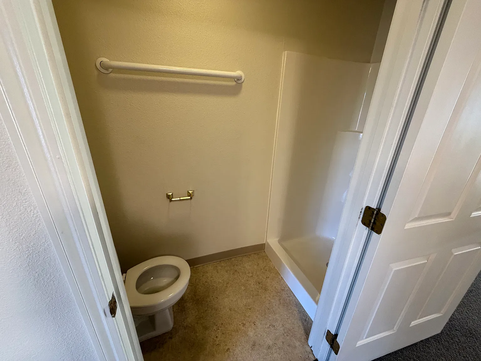 1 bed, 426 sqft, $850 — Photo 2