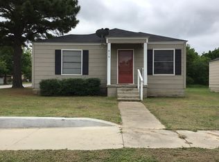 810 E Highway 82, Nocona, TX 76255