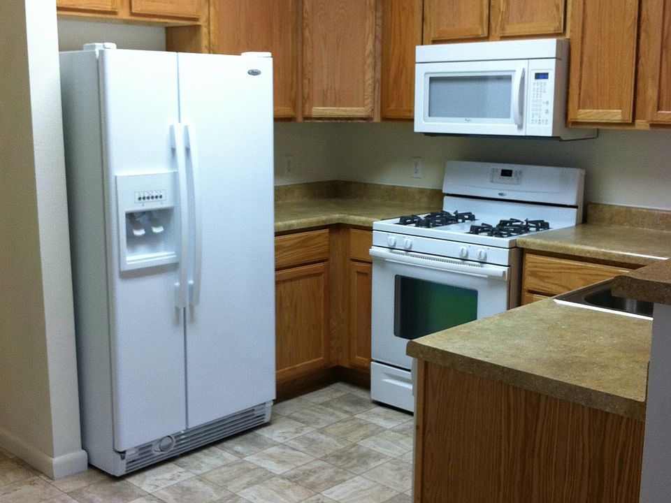 Spacious kitchen