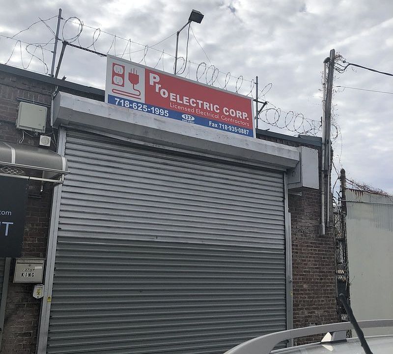 1st image of 137 King St