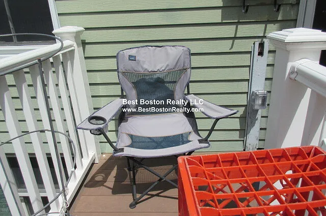 13 Pleasant St #1R — Photo 5