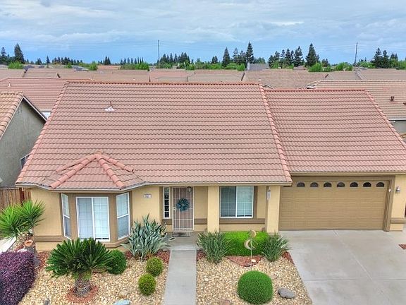 4th image of 3501 Red Maple Dr