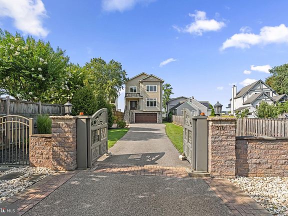 2nd image of 370 Magothy Rd