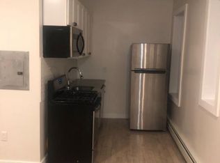 4 Meadow St, Bayonne, NJ 07002