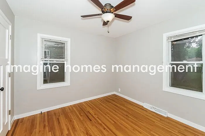 416 E 101st St — Photo 7