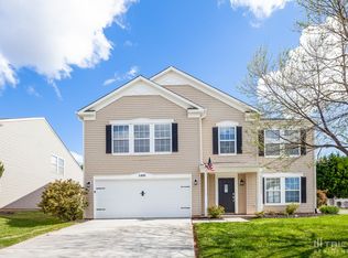 3400 Pikes Peak Dr, Gastonia, NC 28052