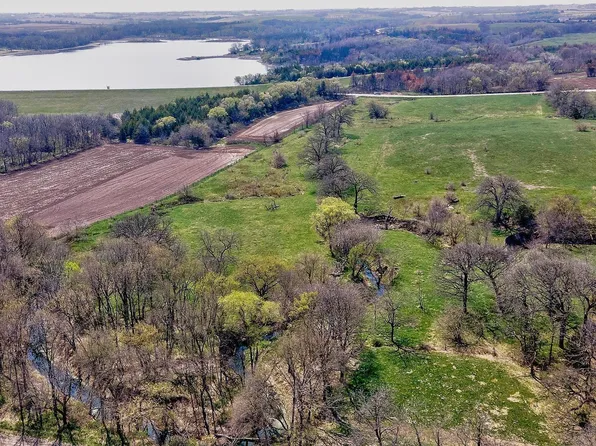 24000 SW 100th St, Hallam, NE 68368