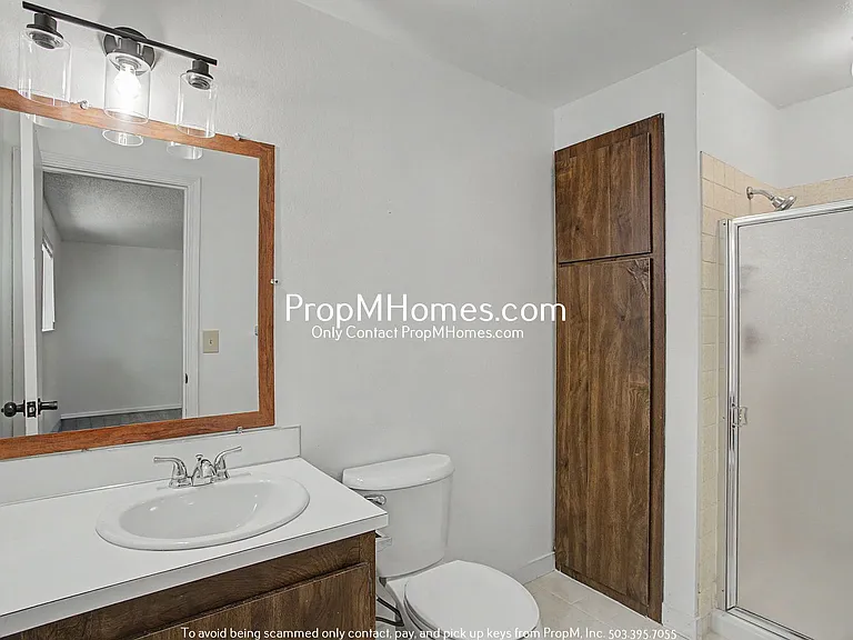 810 SW Spring Ln — Photo 12