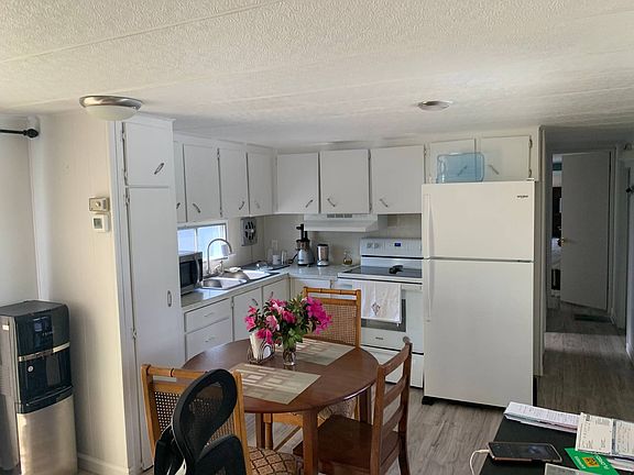 4th image of 1618 Coldwell St