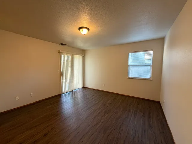 1332 Glenbrook Way — Photo 12
