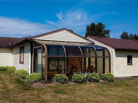 2nd image of 51 Woodland Dr