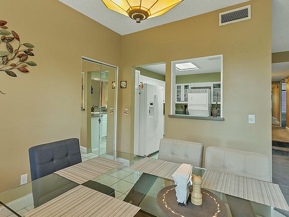 4th image of 7615 Las Palmas Way #252