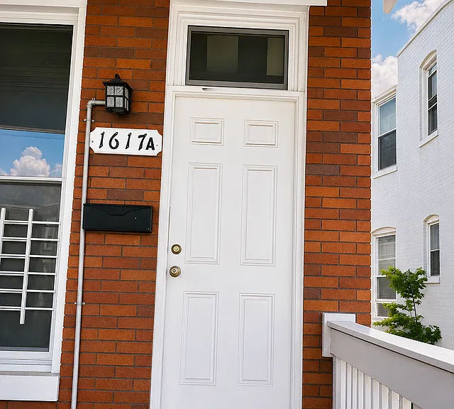 1617A Moreland Ave — Photo 1