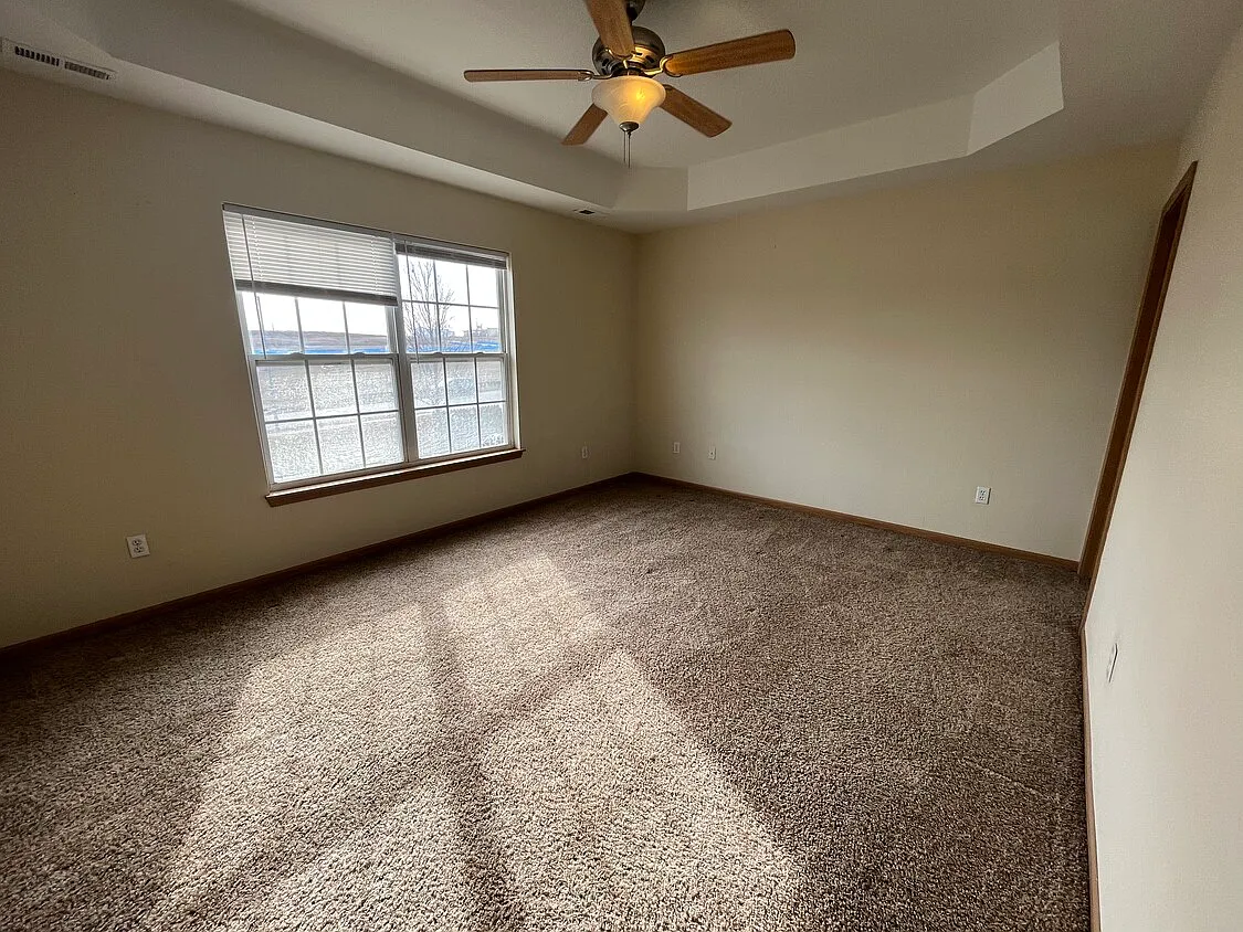 1511 Park Avenue - D — Photo 3